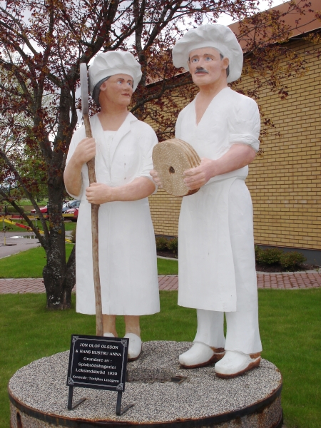 Sculpture at Leksands br�d